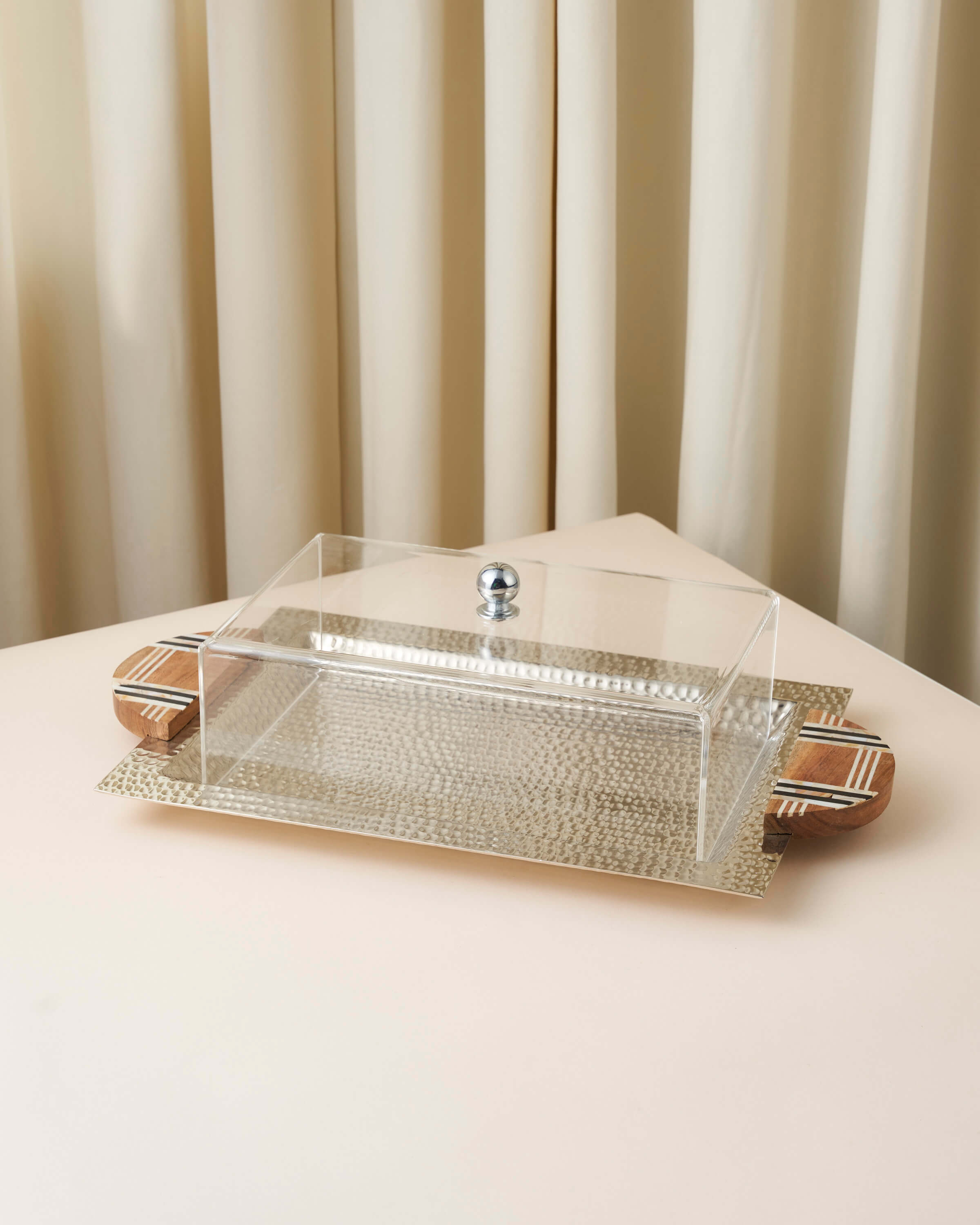 صينية تقديم بمقبض خشب صدفي