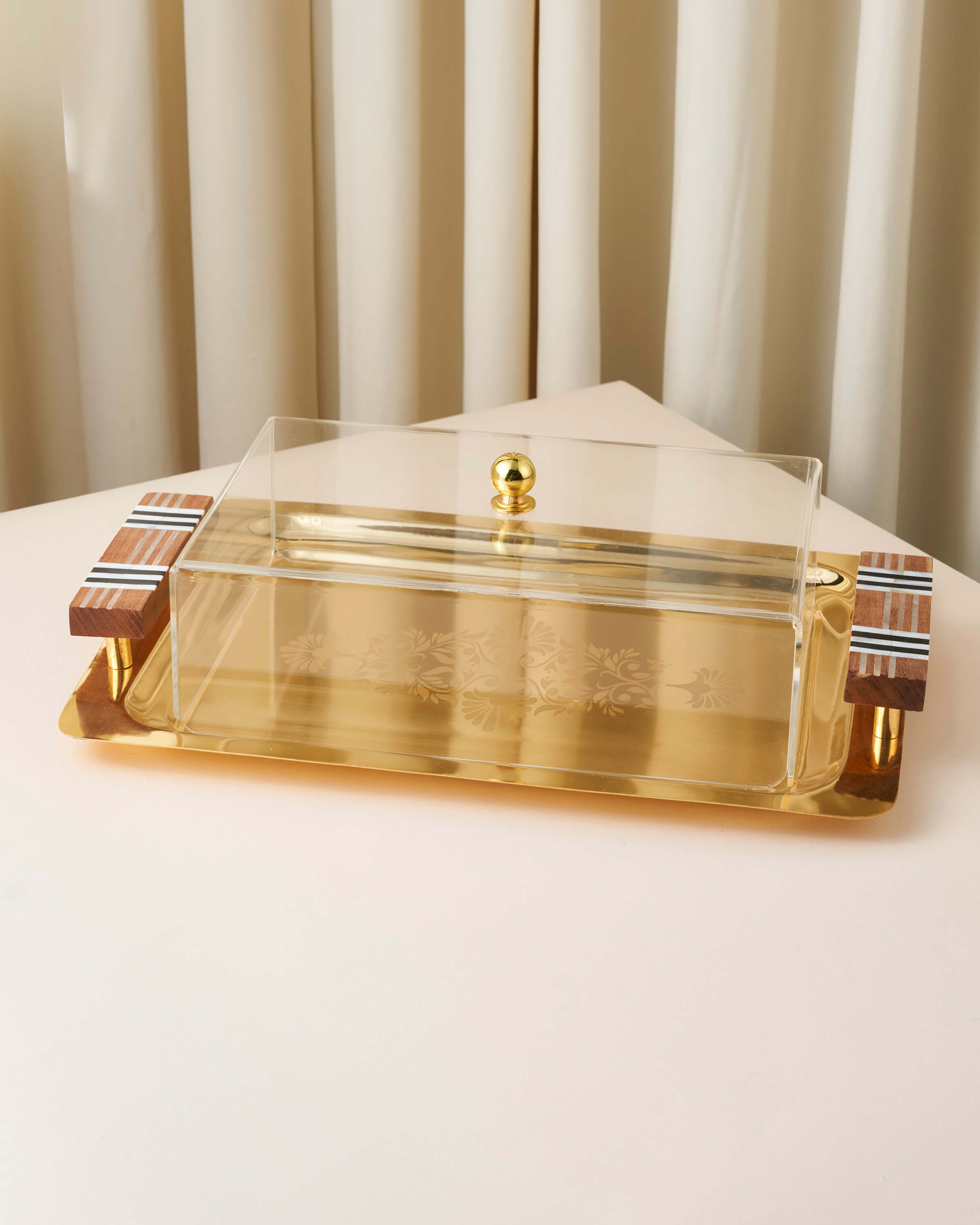 صينية تقديم بمقبض خشب صدفي