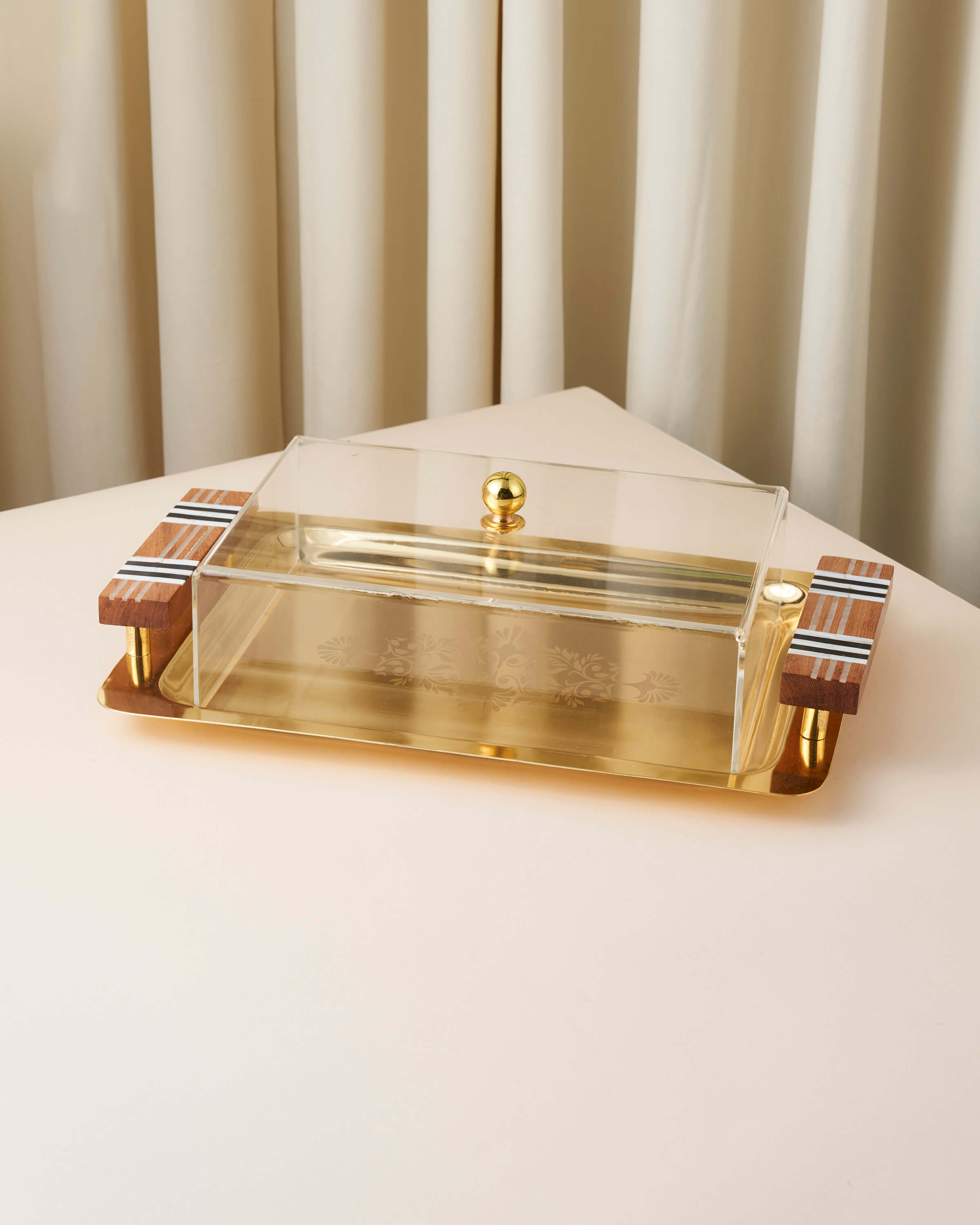 صينية تقديم بمقبض خشب صدفي