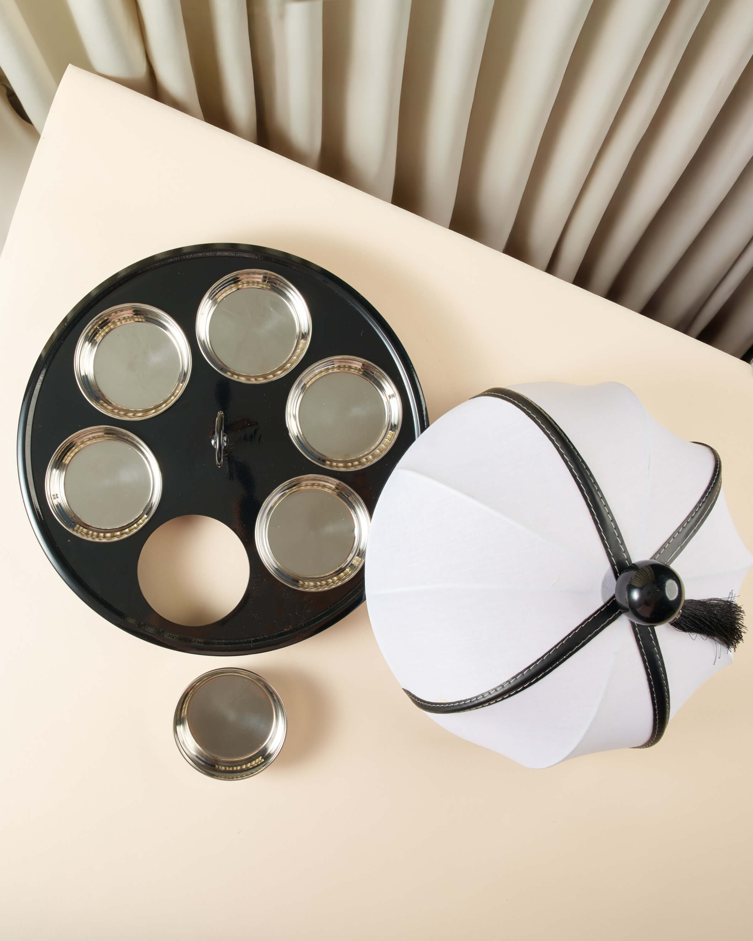 ماعون ريوق بغطاء خام مع جلد