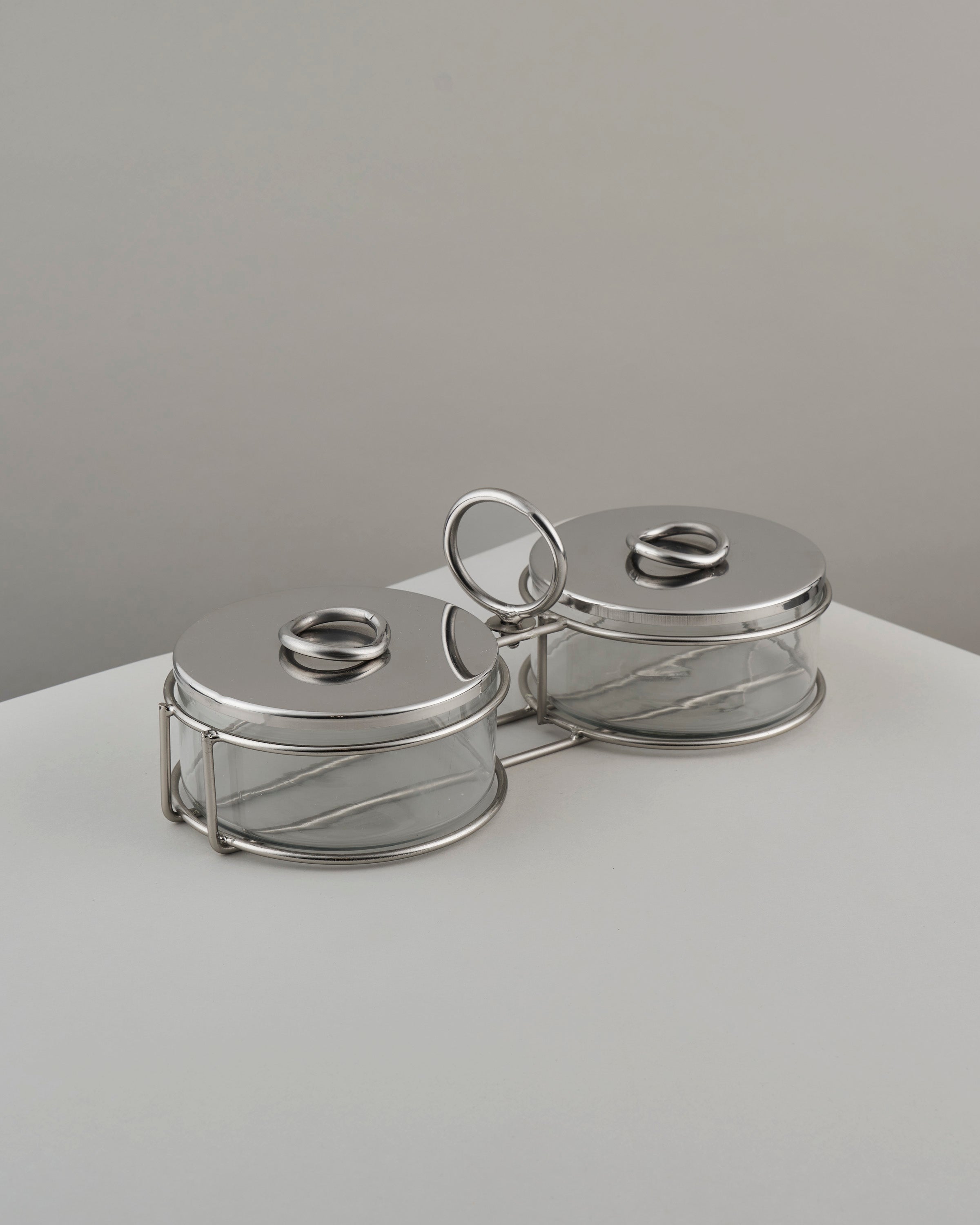 ماعون تقديم و مكسرات