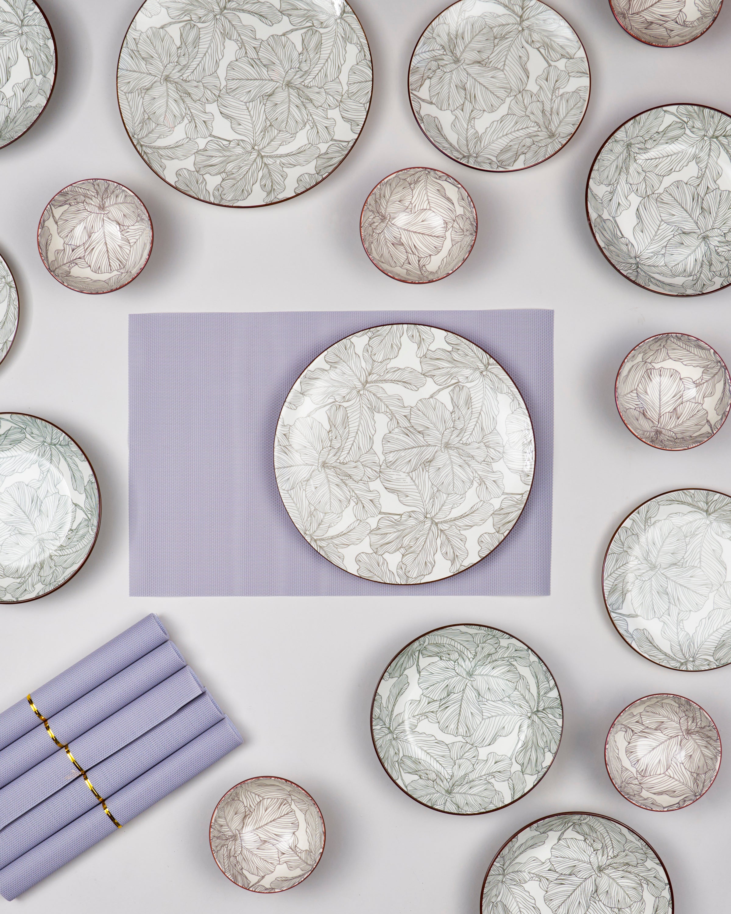 طقم سفرة 30 قطعة لـ6 اشخاص