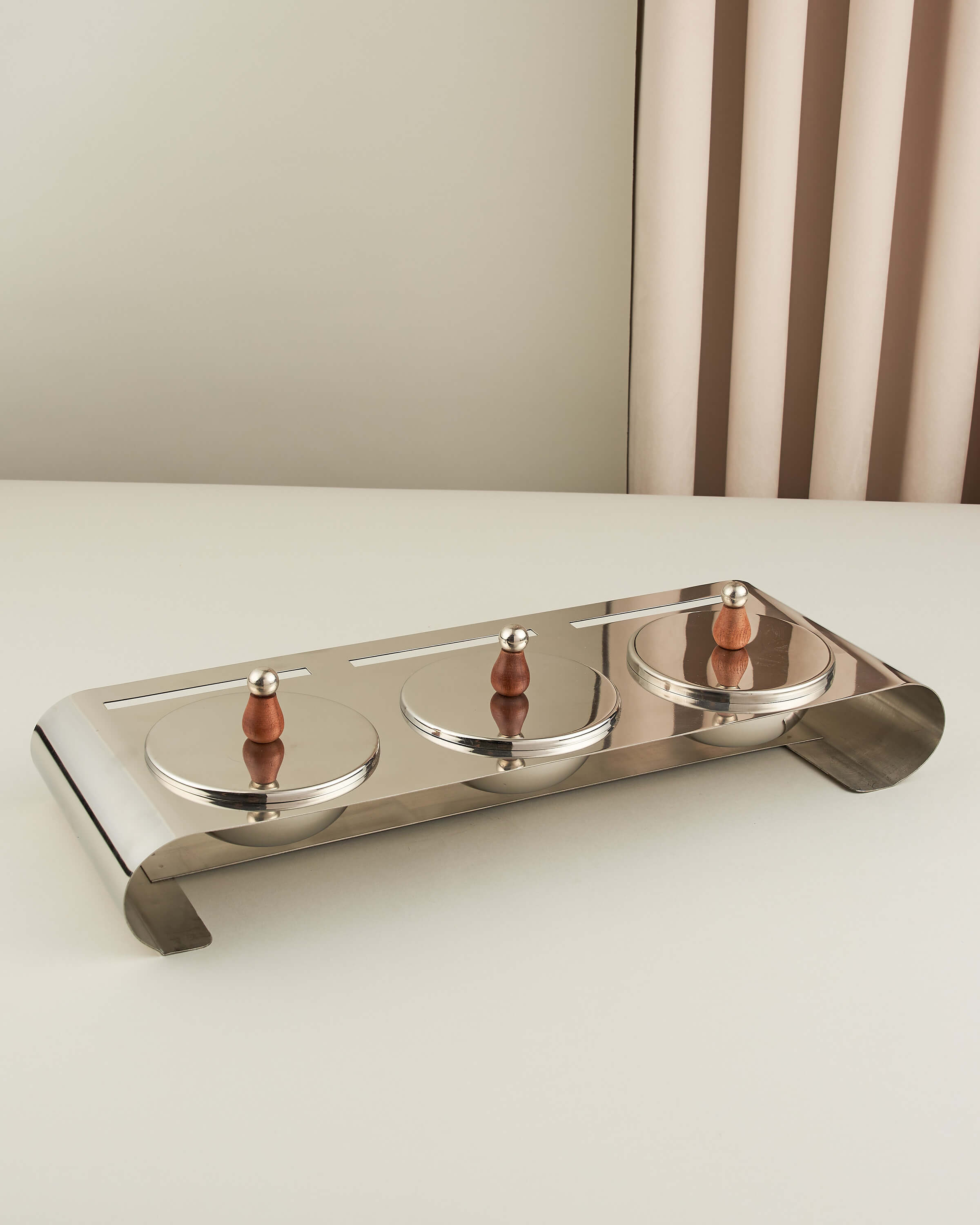 ماعون مكسرات