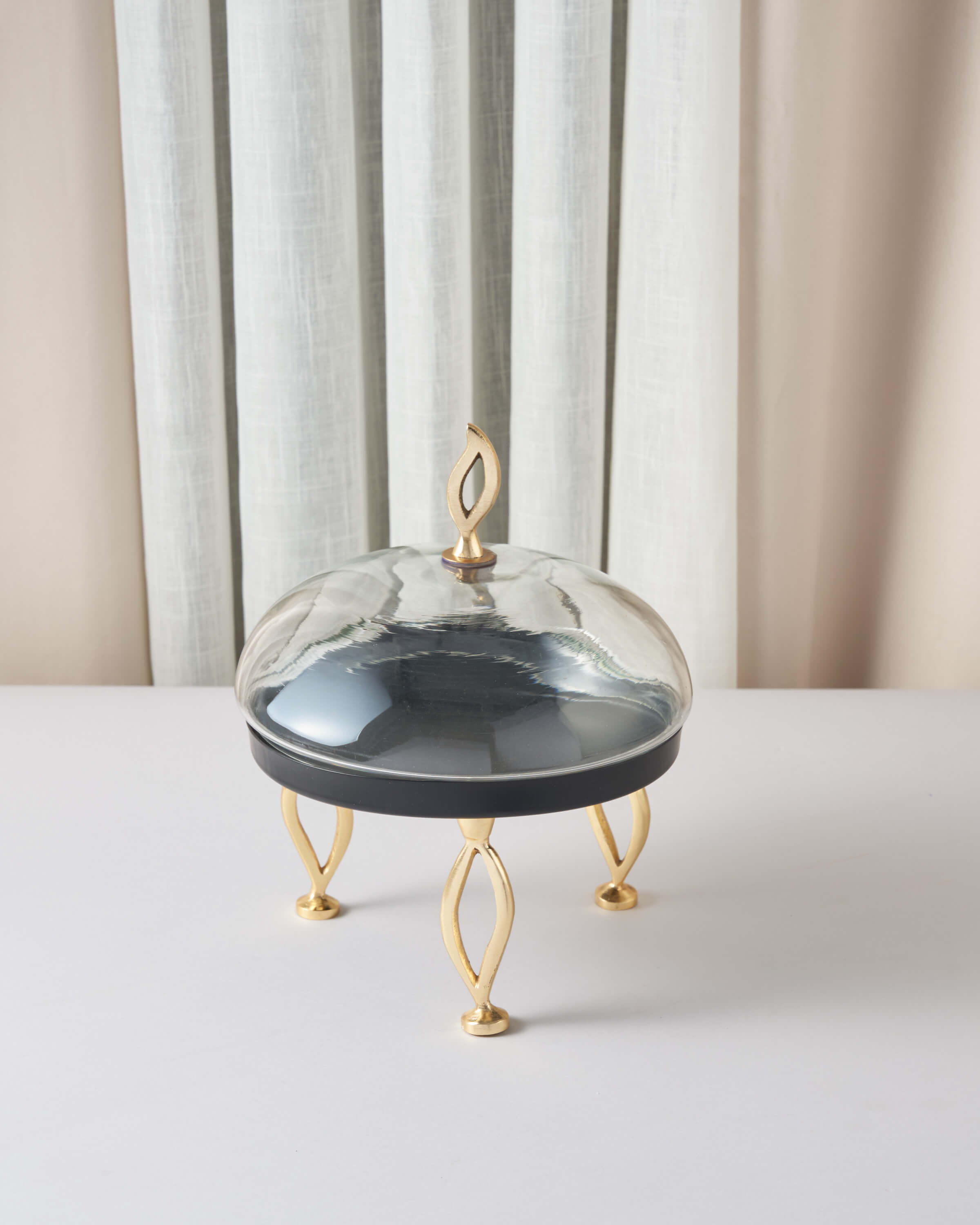 ماعون تقديم كيك