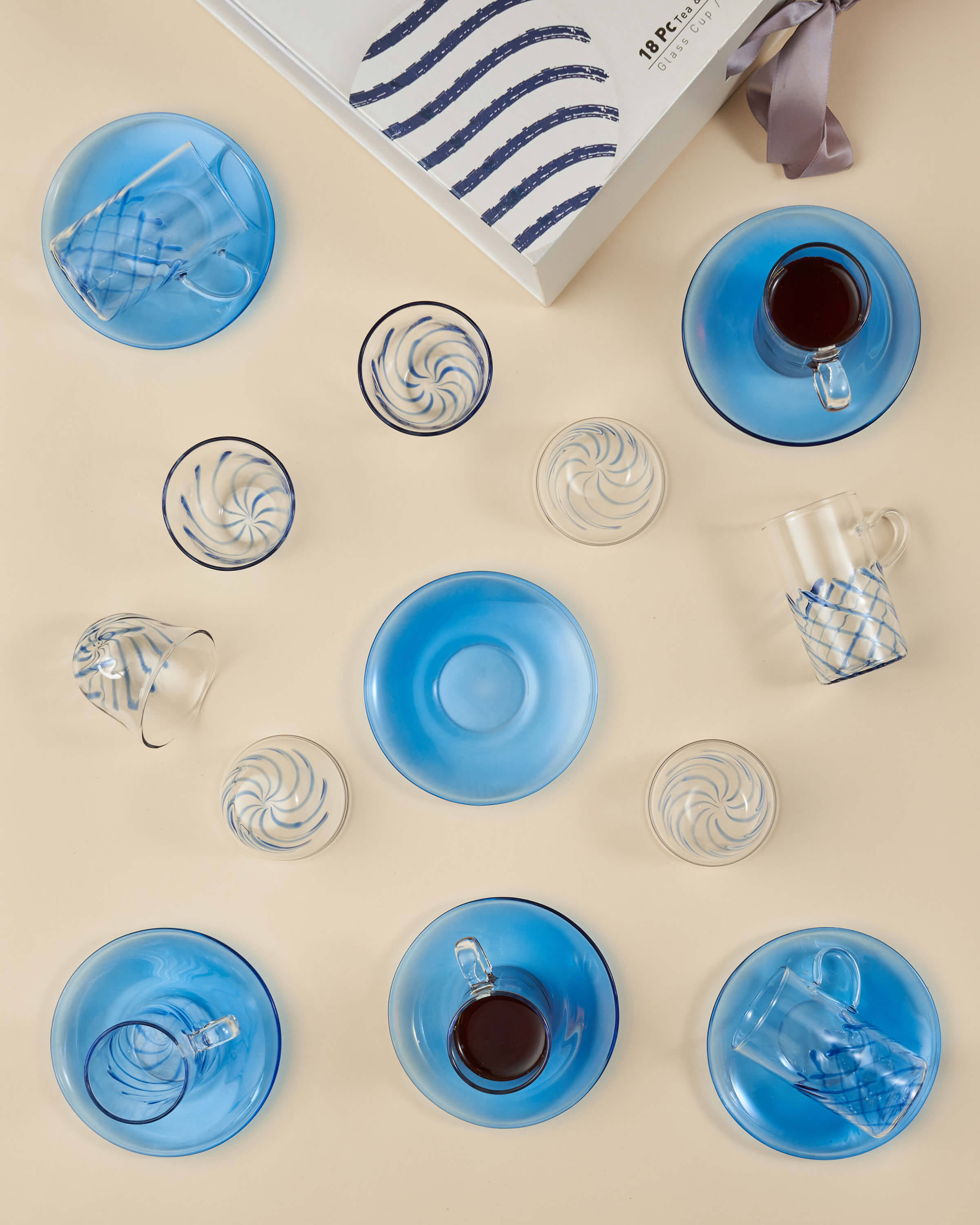 طقم استكانات وفناجين