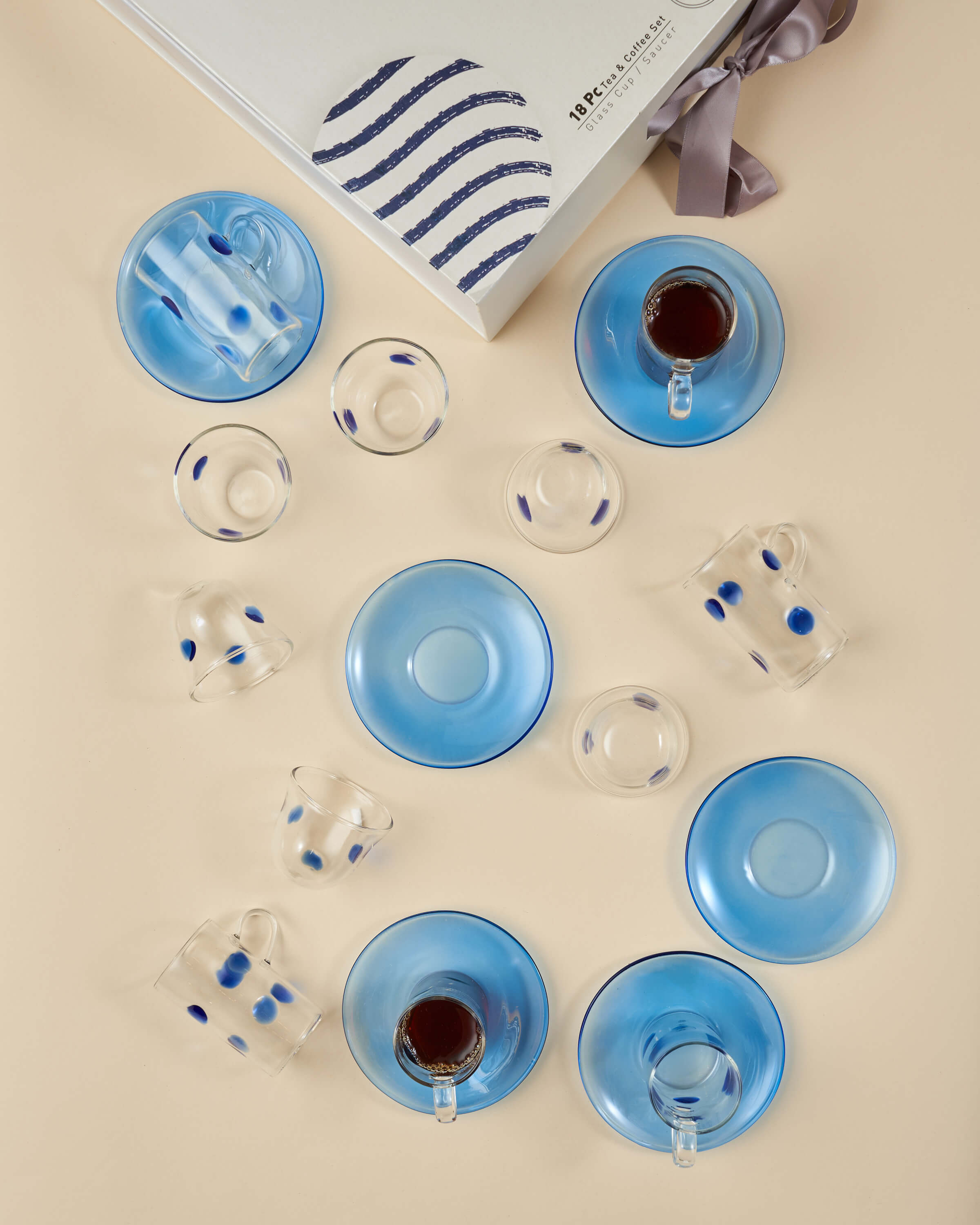 طقم استكانات وفناجين