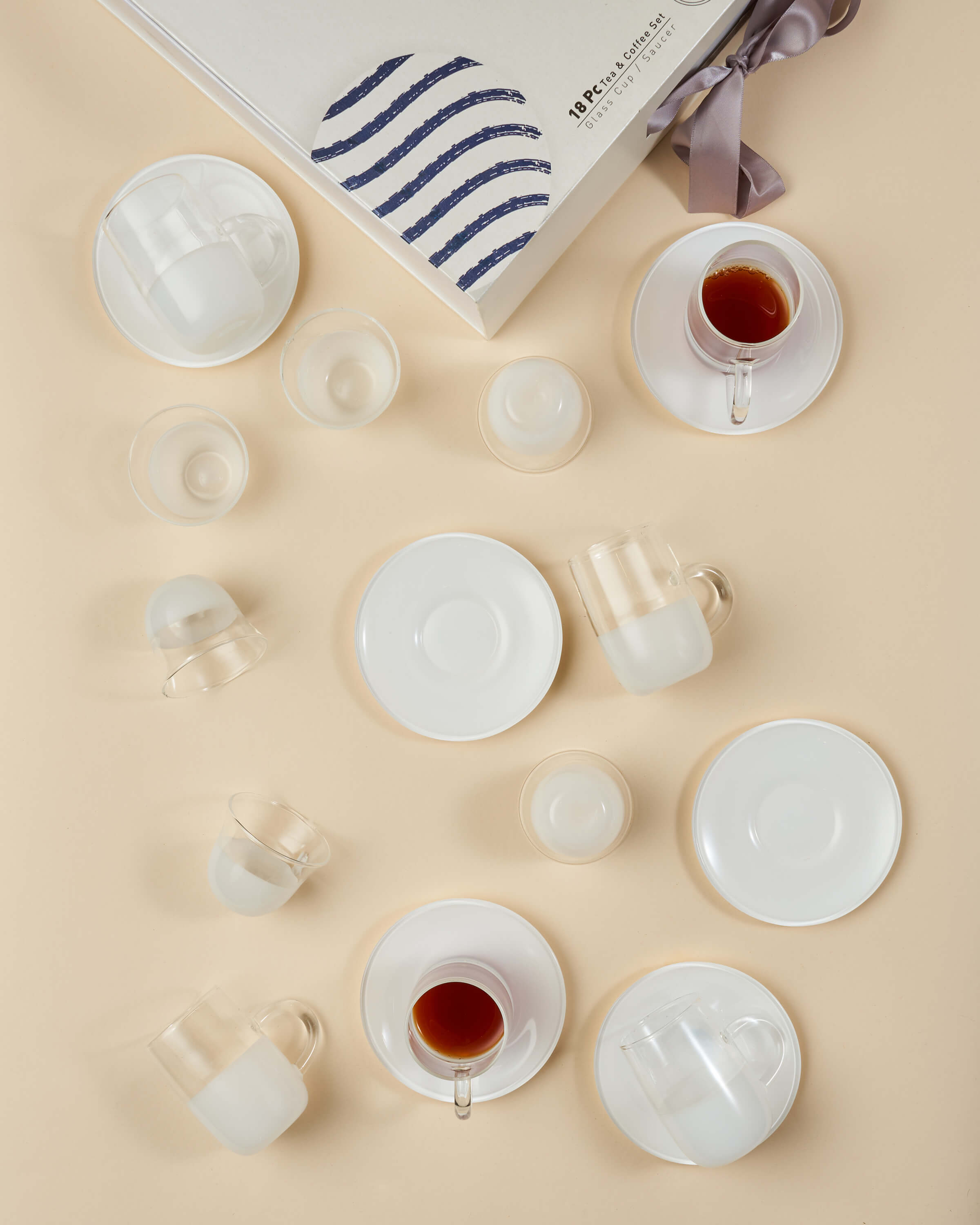 طقم استكانات وفناجين