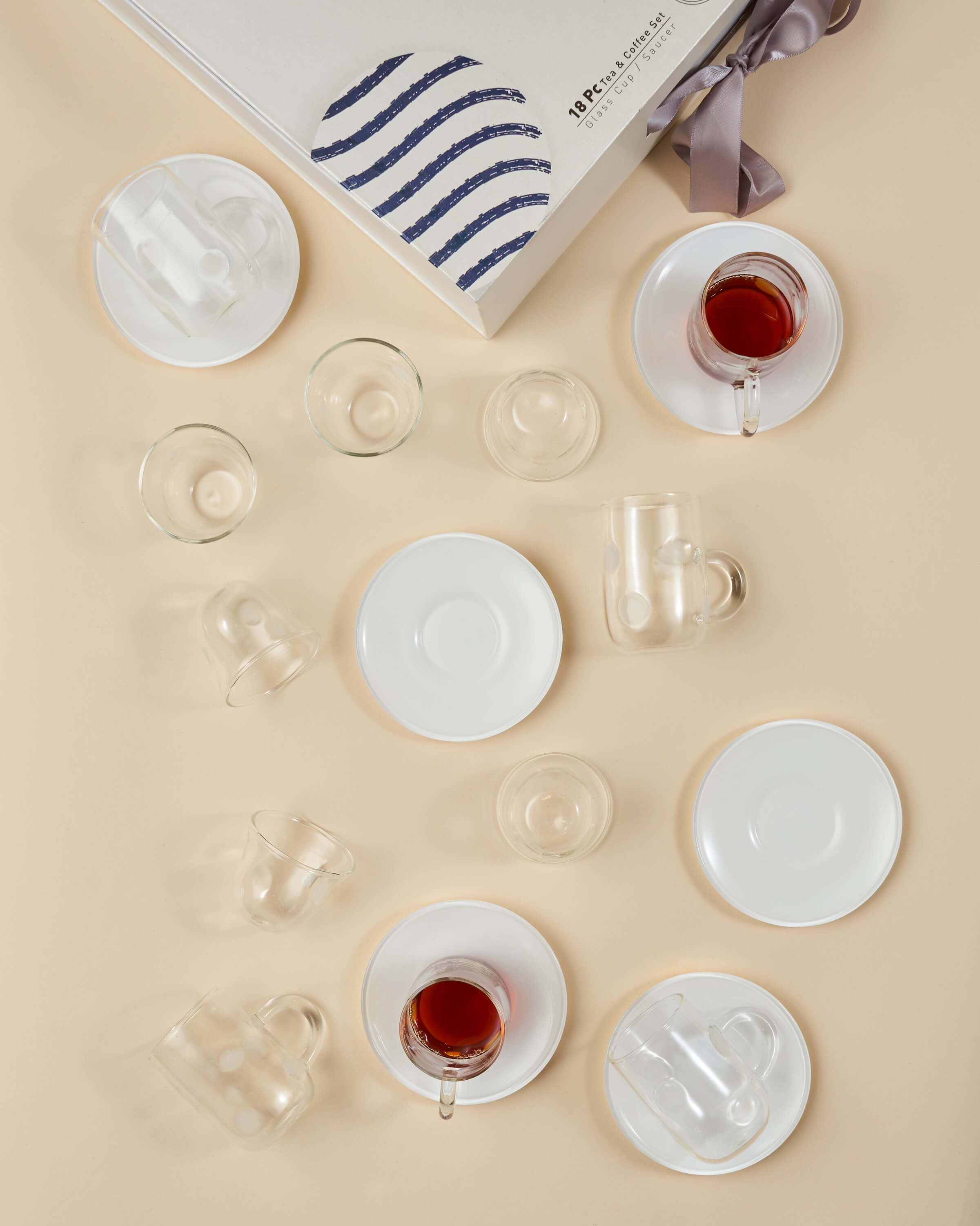 طقم استكانات وفناجين