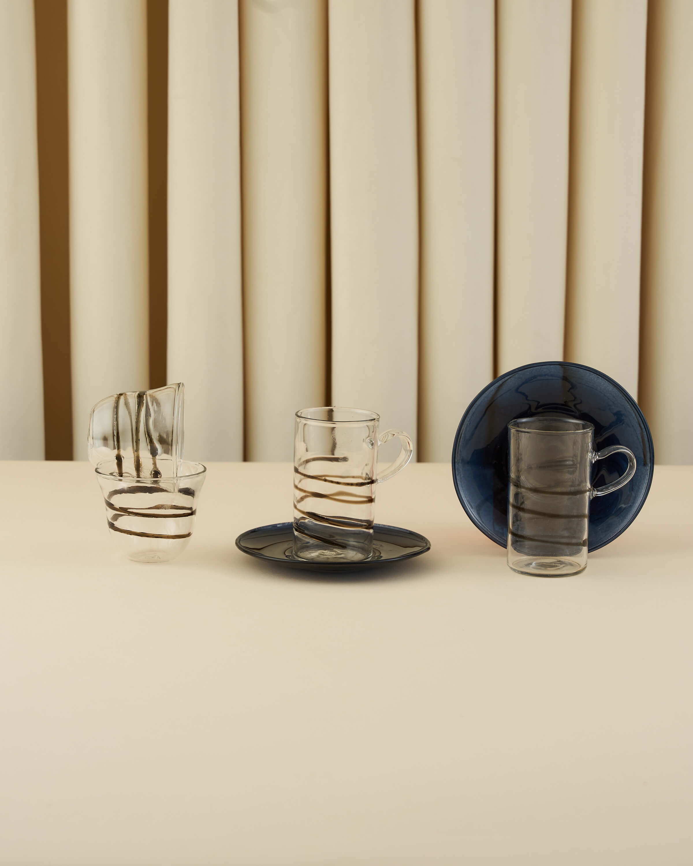 طقم استكانات وفناجين