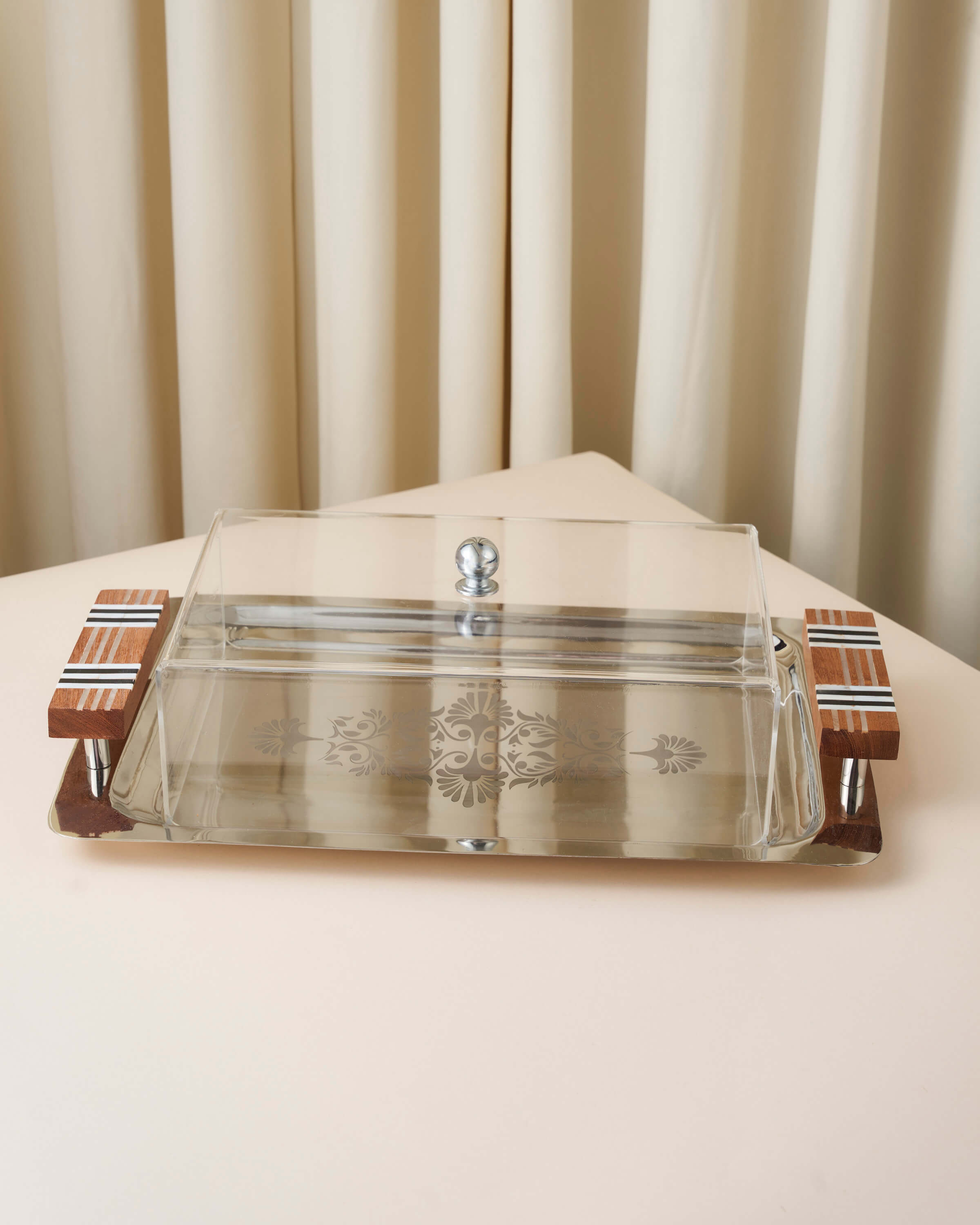 صينية تقديم بمقبض خشب صدفي