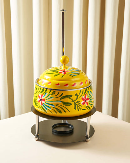 سخان مع قاعدة