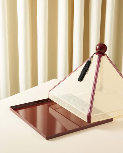 ماعون تقديم بغطاء خام مع جلد مربع