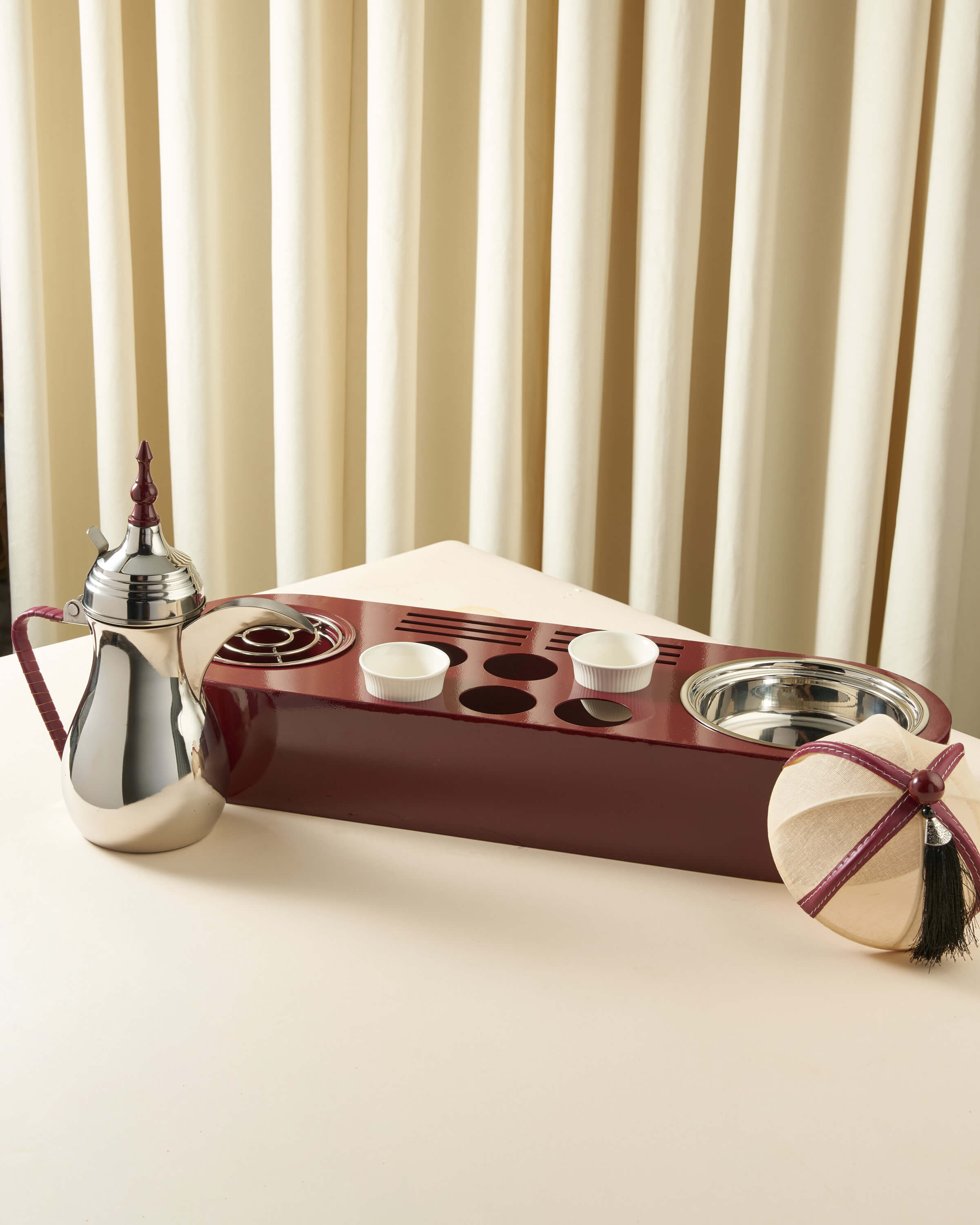 طقم ضيافة تمرية مع دلة وسخان