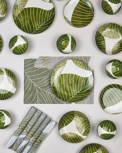 طقم سفرة 30 قطعة لـ6 اشخاص