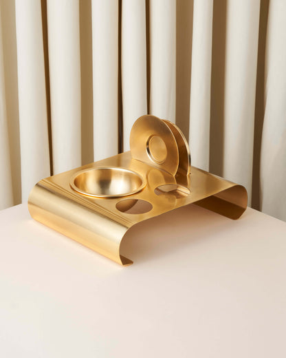 إستاند إستكانه هندي مع ماعون مكسرات وصحن وغطا طول ٢٥ سم عرض ٢١ سم وزن ١كغ