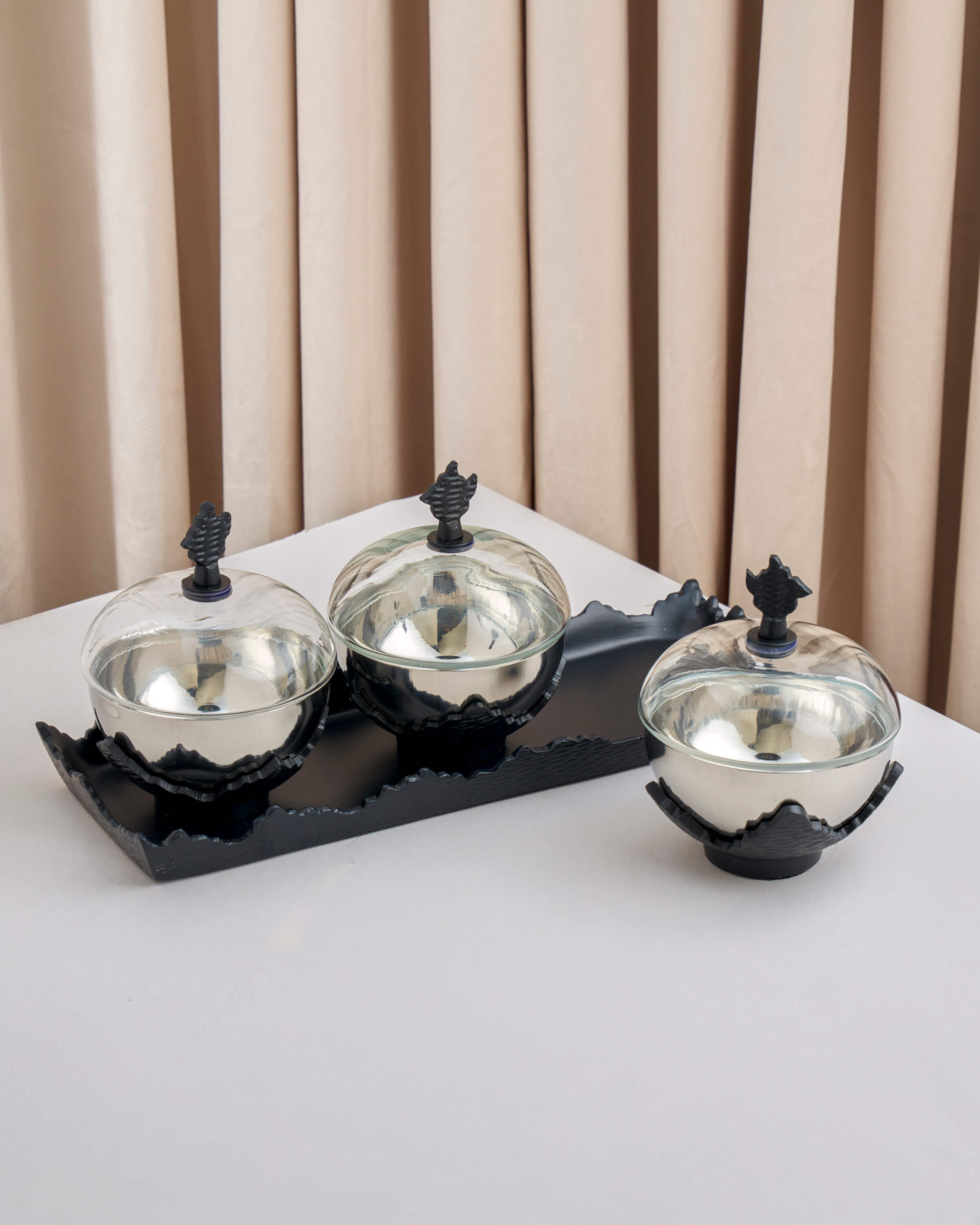 ماعون تقديم