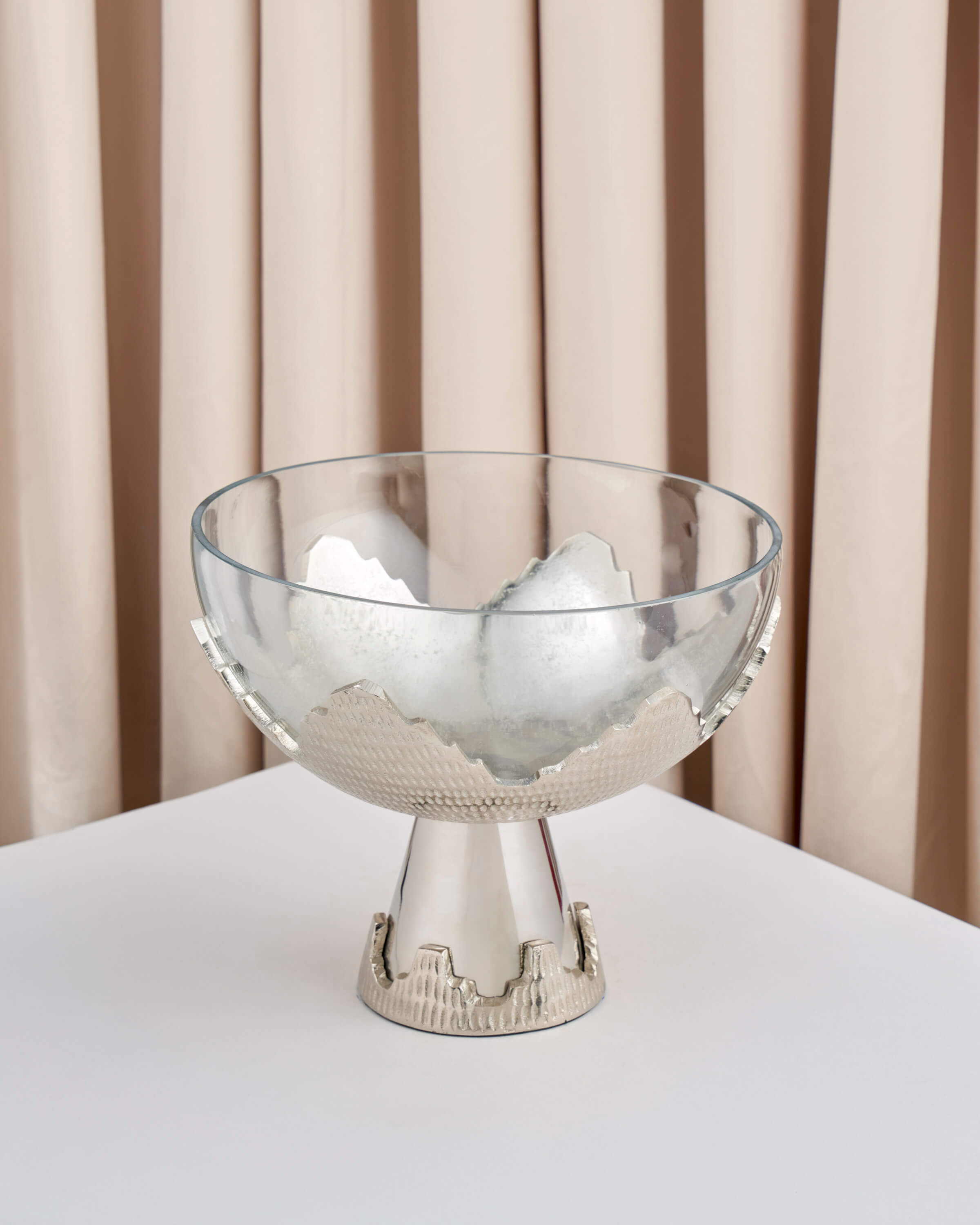 ماعون تقديم