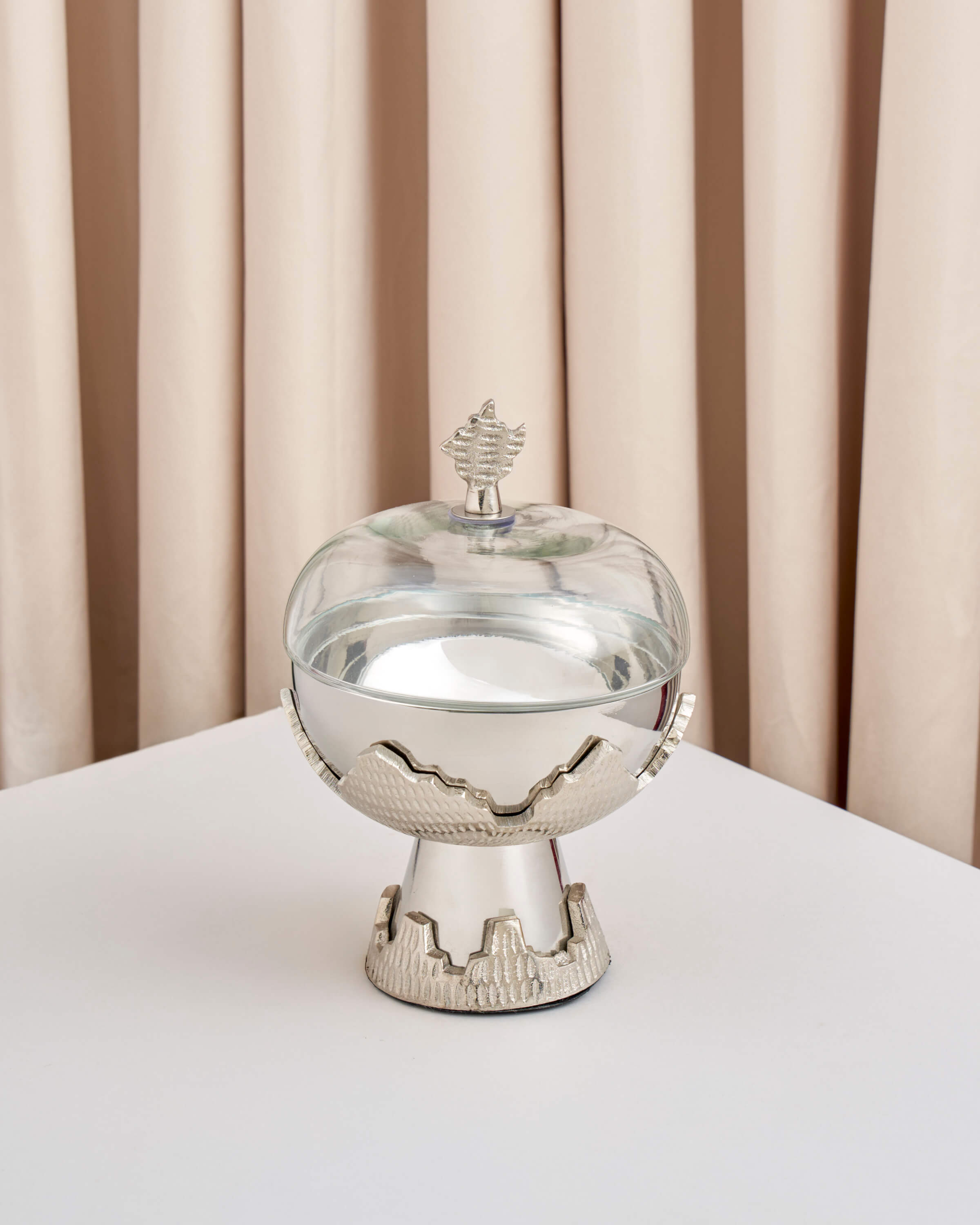 ماعون تقديم