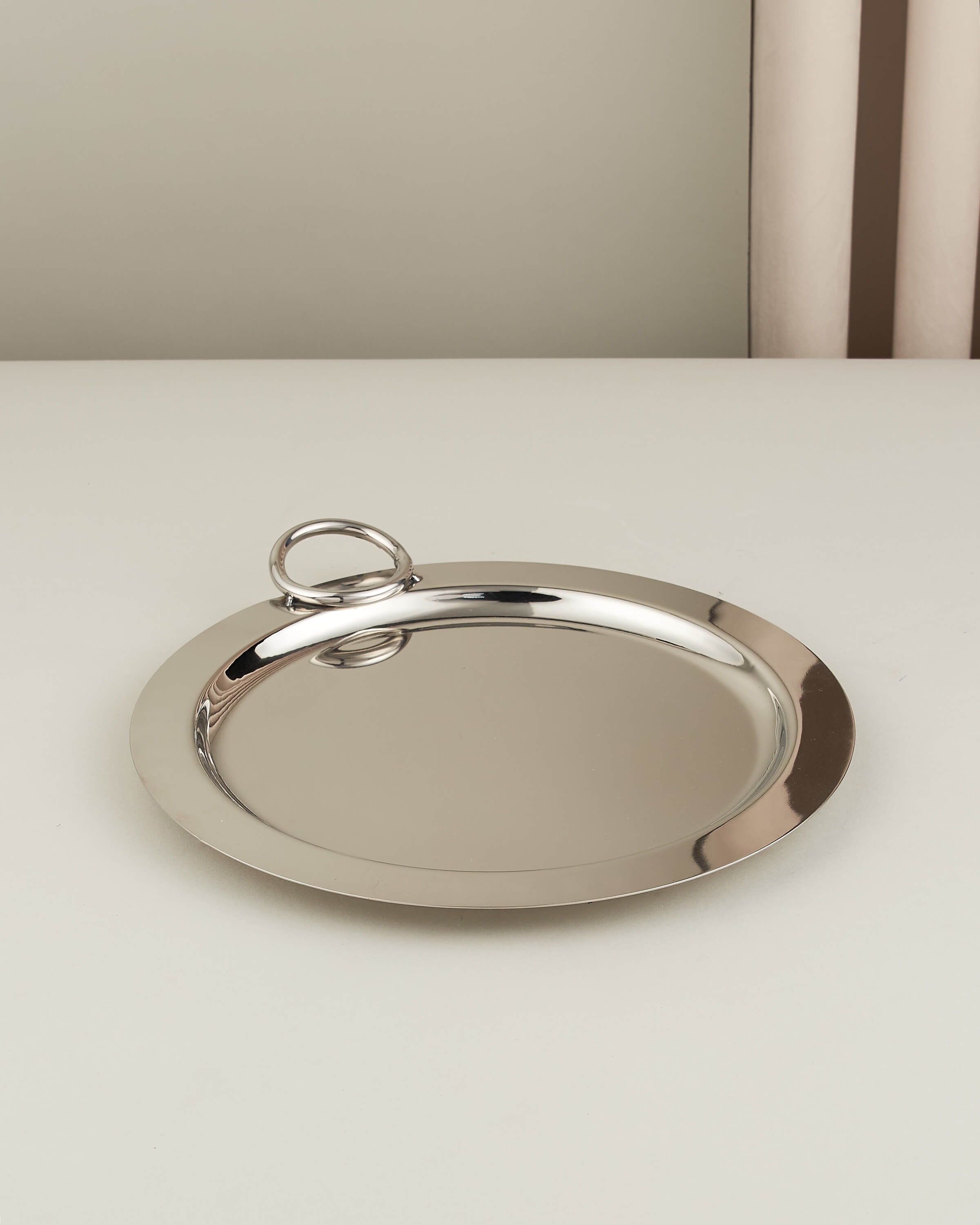 صينية تقديم