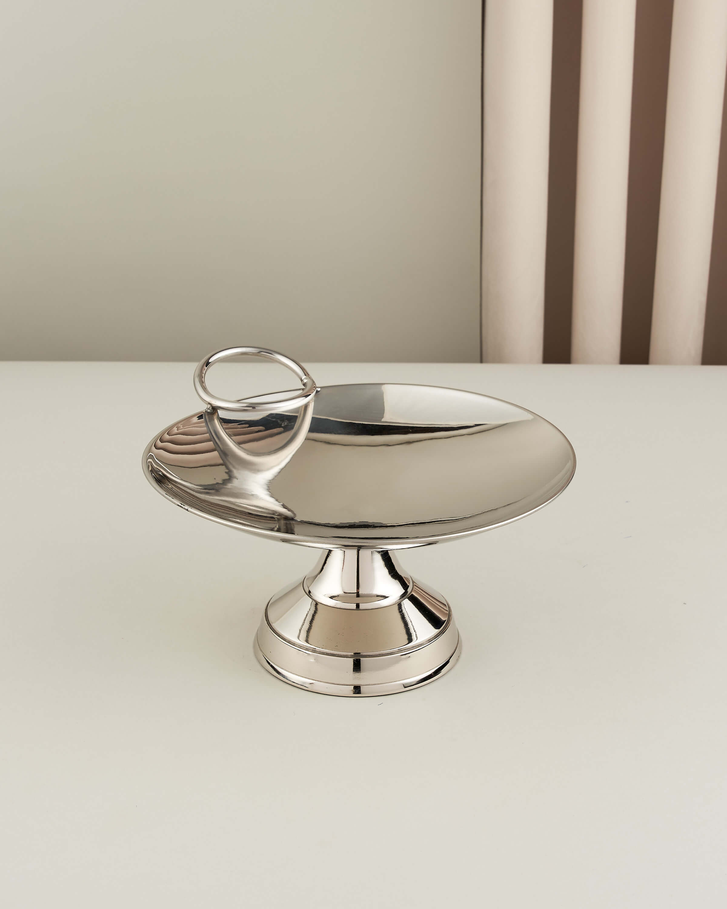 ماعون تقديم