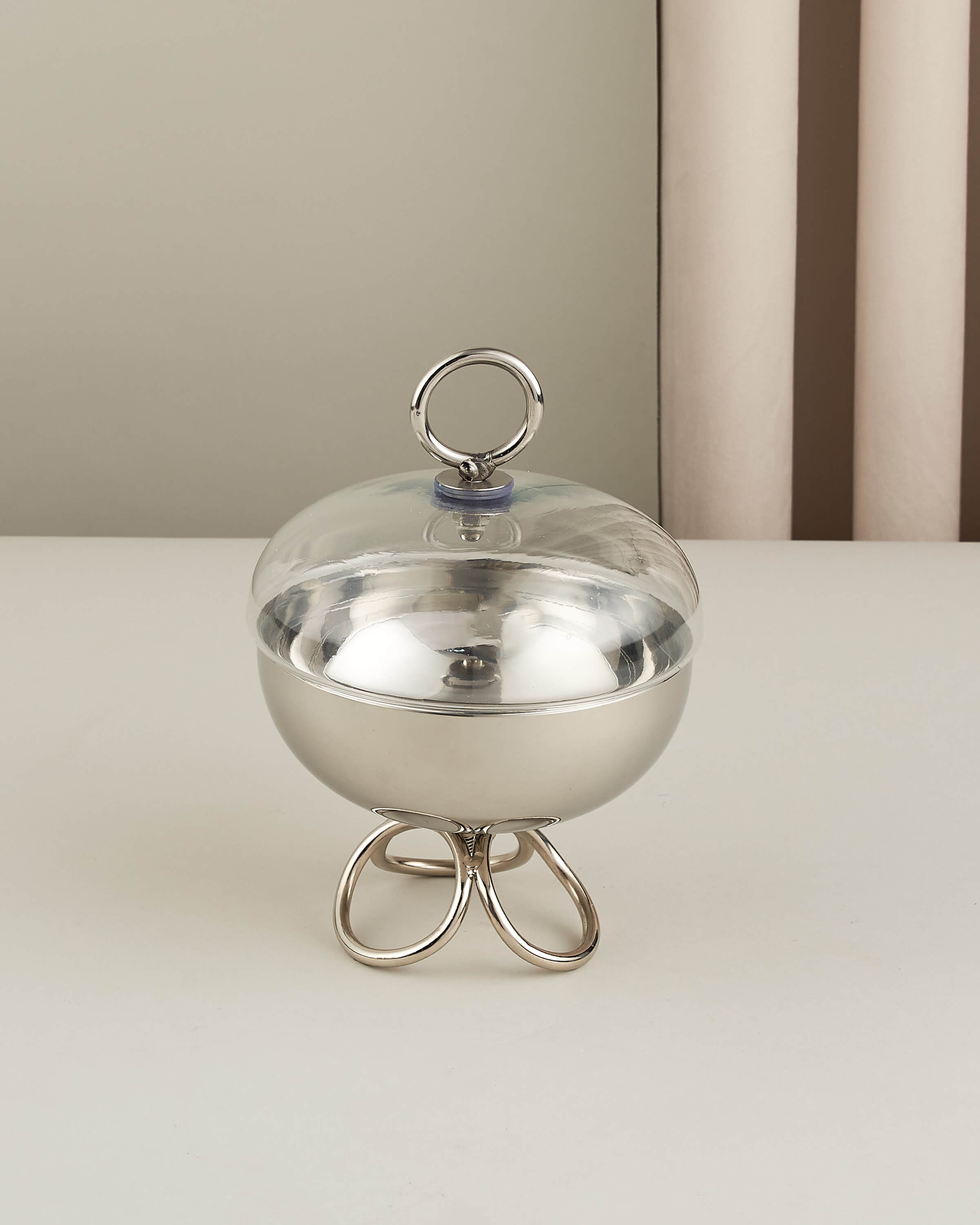 ماعون تقديم