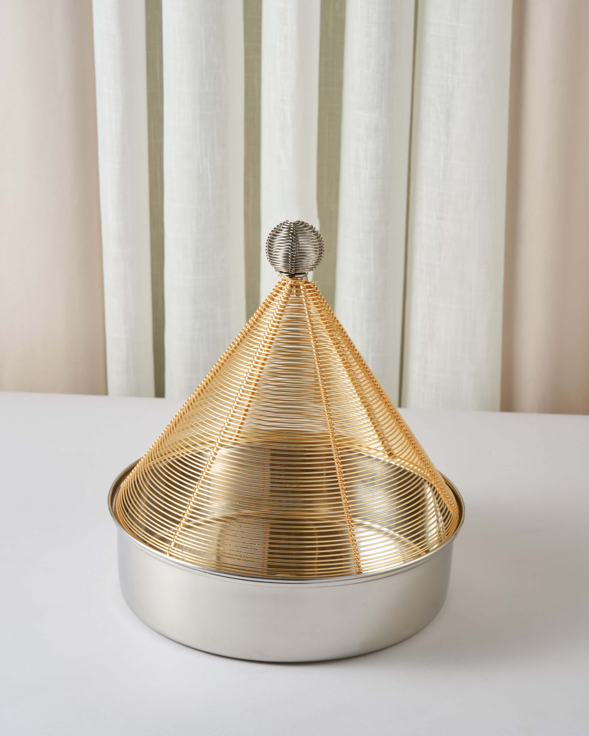 ماعون تقديم