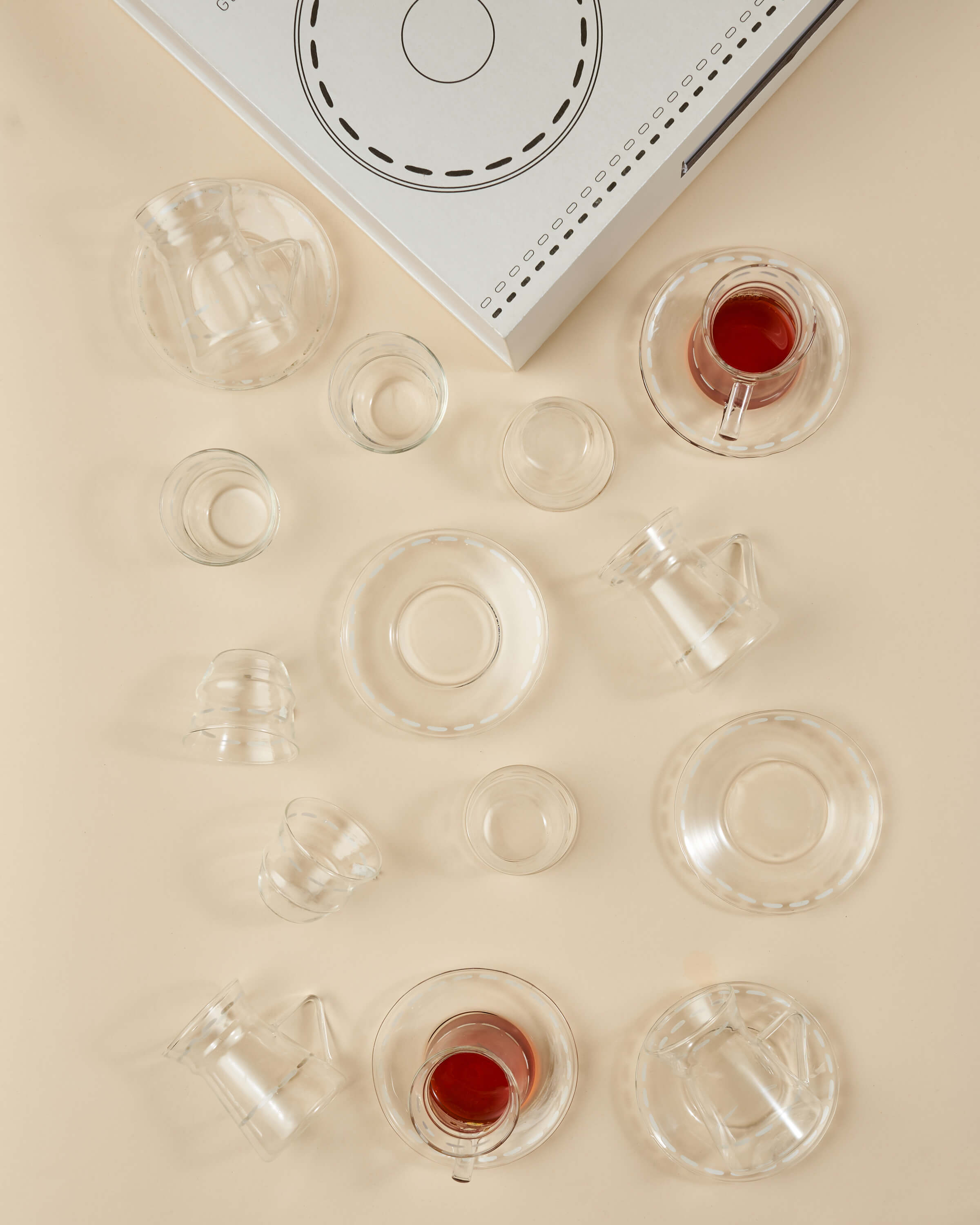 طقم استكانات وفناجين