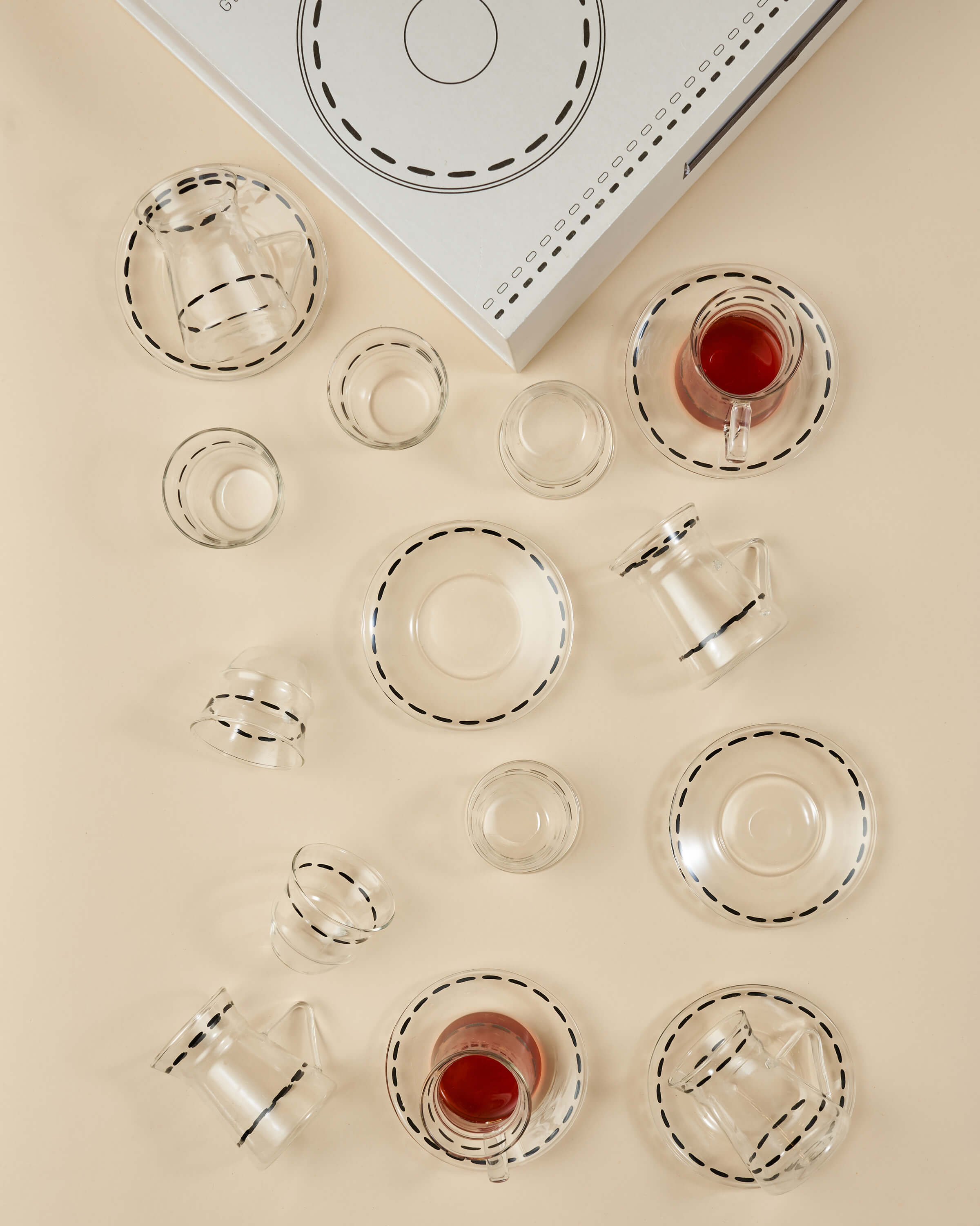 طقم استكانات وفناجين