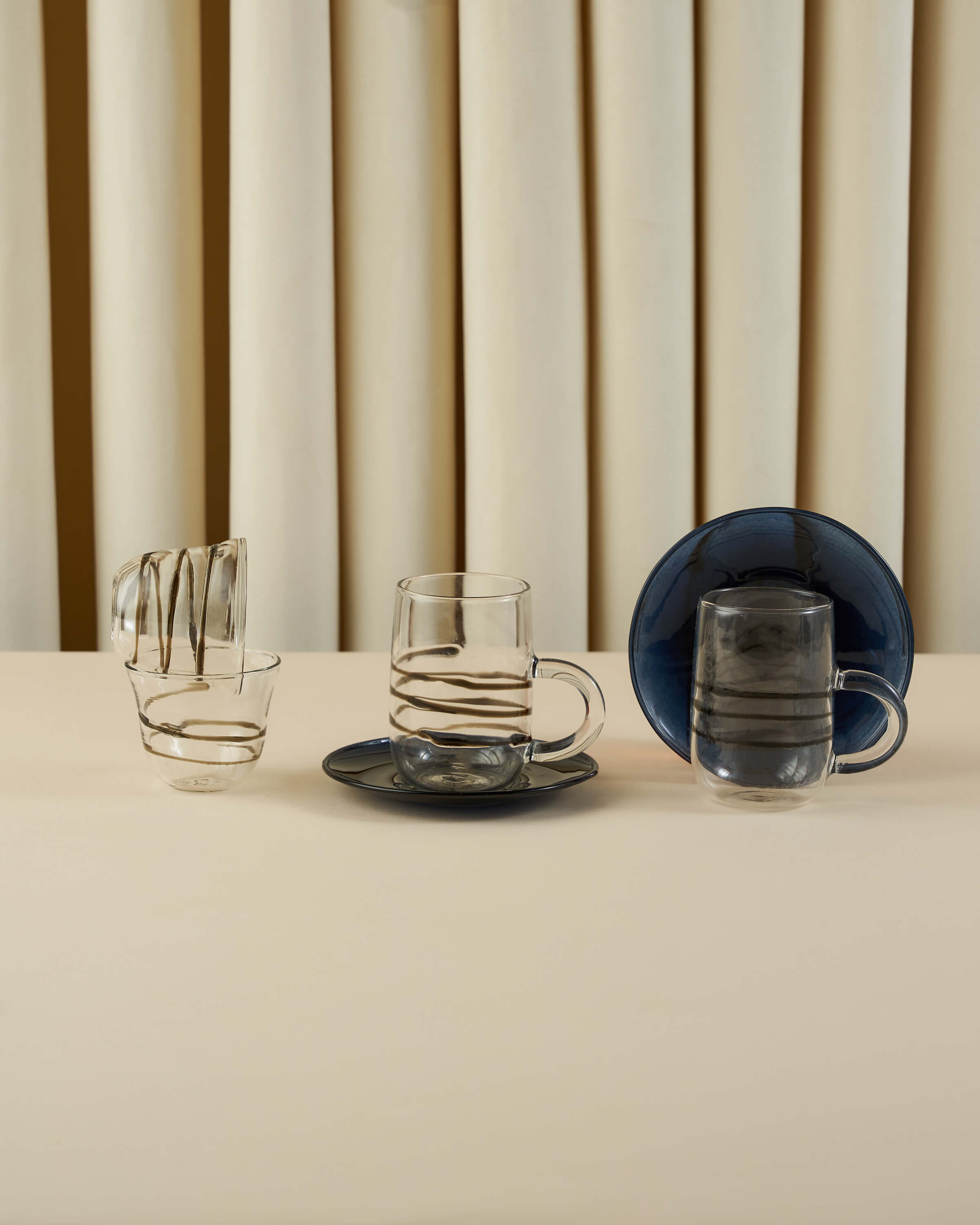 طقم استكانات وفناجين