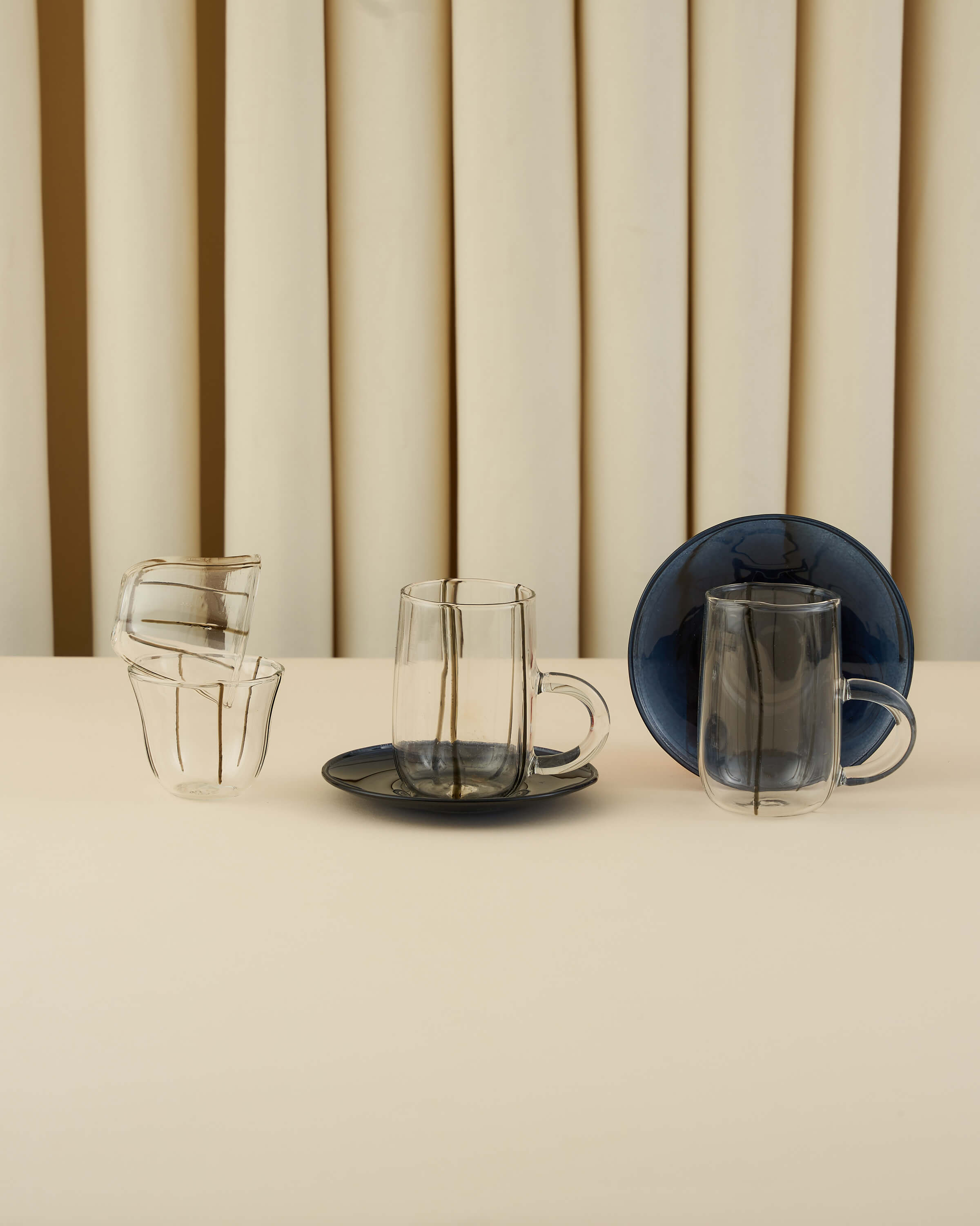 طقم استكانات وفناجين