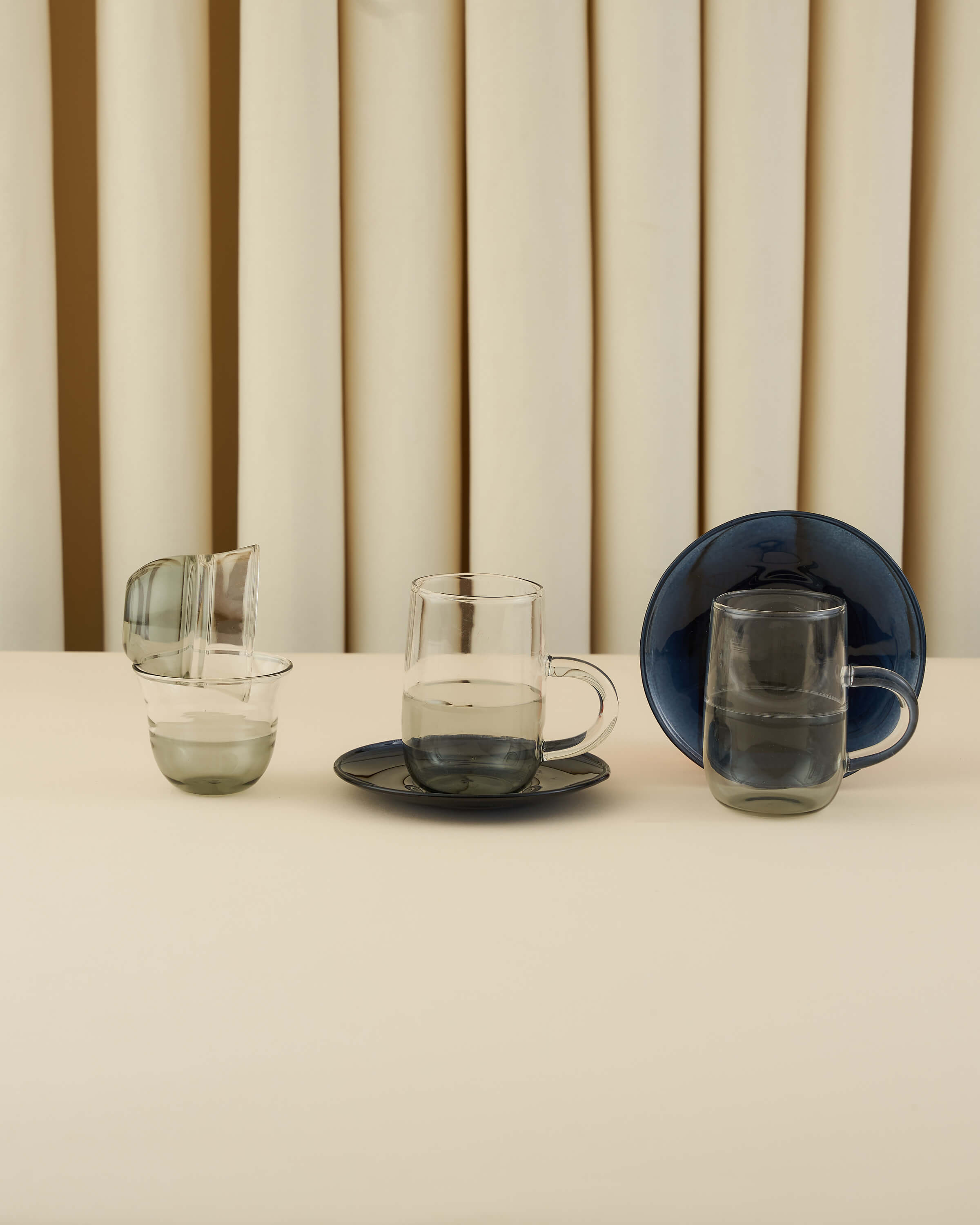 طقم استكانات وفناجين