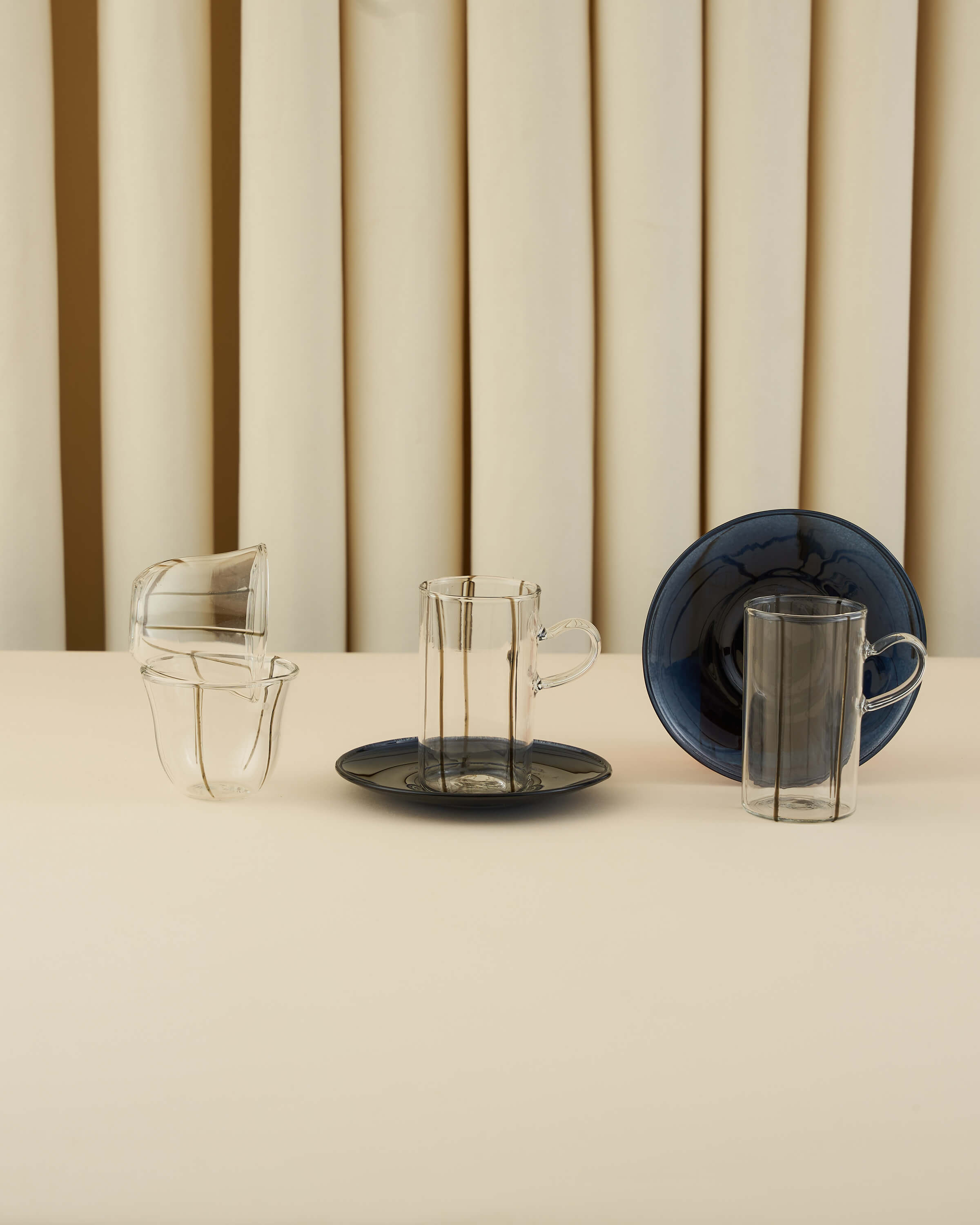 طقم استكانات وفناجين