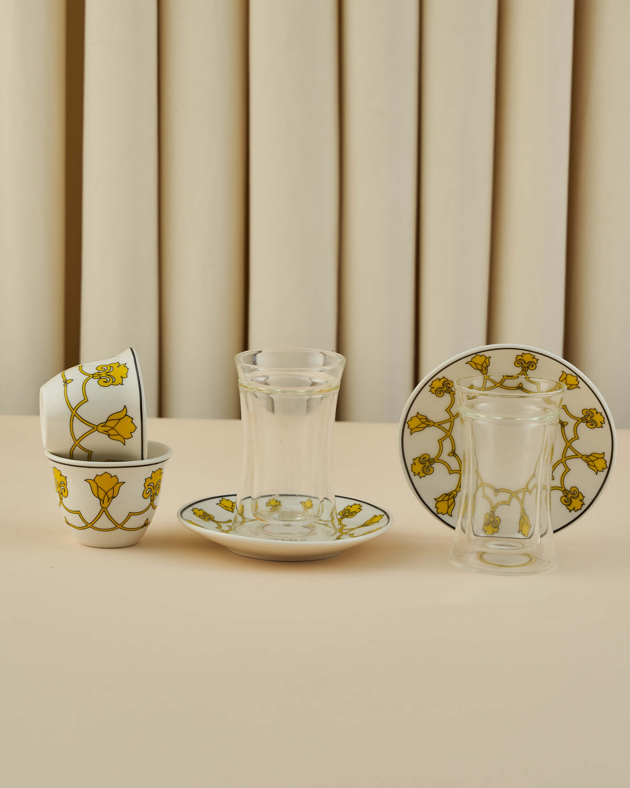 طقم استكانات شاي وفناجين قهوة عربية 18 قطعة دبل وول - طبقتين من الزجاج