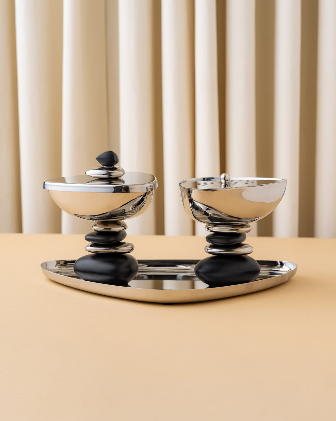 مبخر بطابع الحجار المصففة