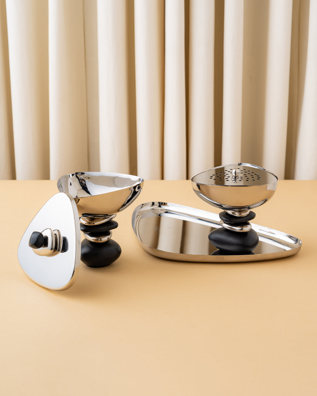 مبخر بطابع الحجار المصففة