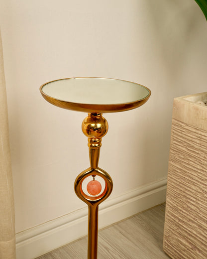 طاولة بقاعدة