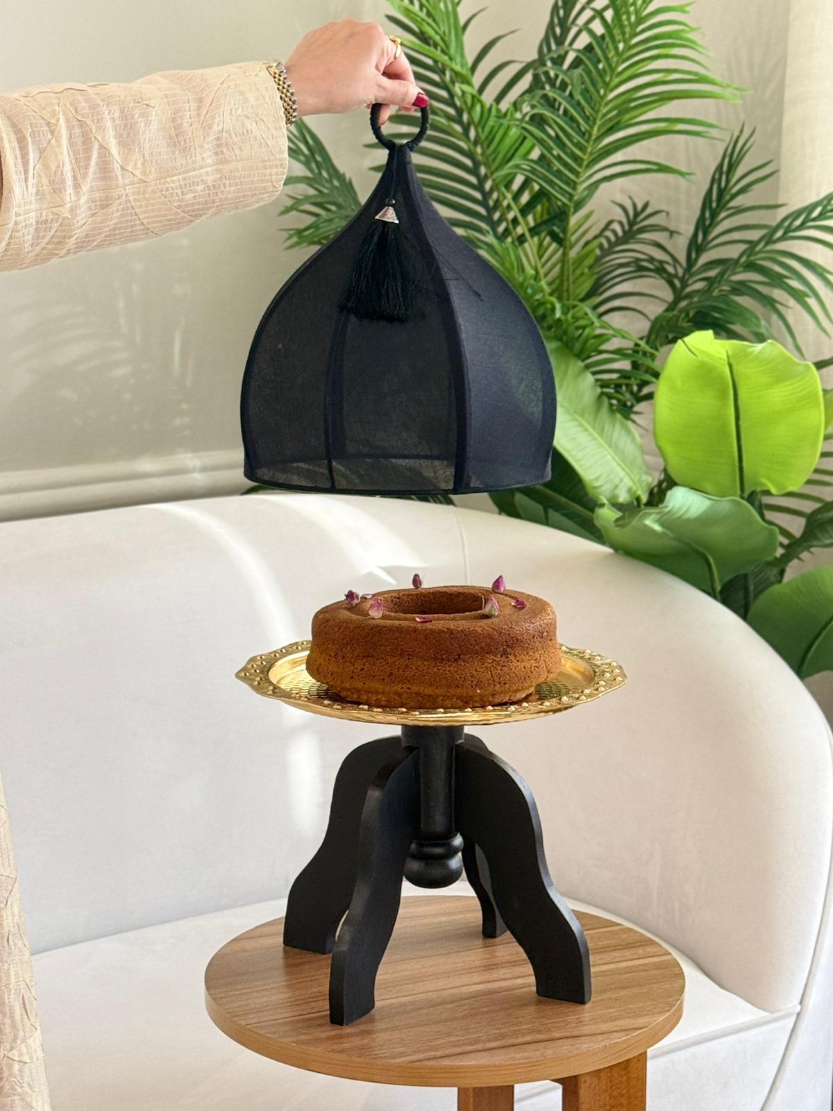 ماعون حلويات وكيك مع قاعدة وغطاء خام لينن